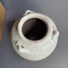 Hand-Painted Shino Ware Vase – Twin Cranes Motif by Kosaburō